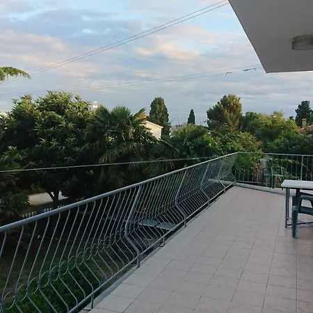 Near - Marica